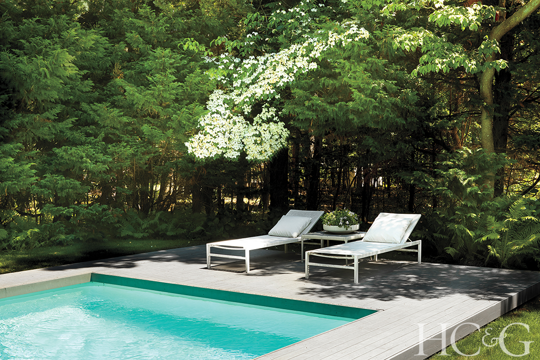 Hamptons Visionary Harry Batess 1979 Home Gets An Update Poolside