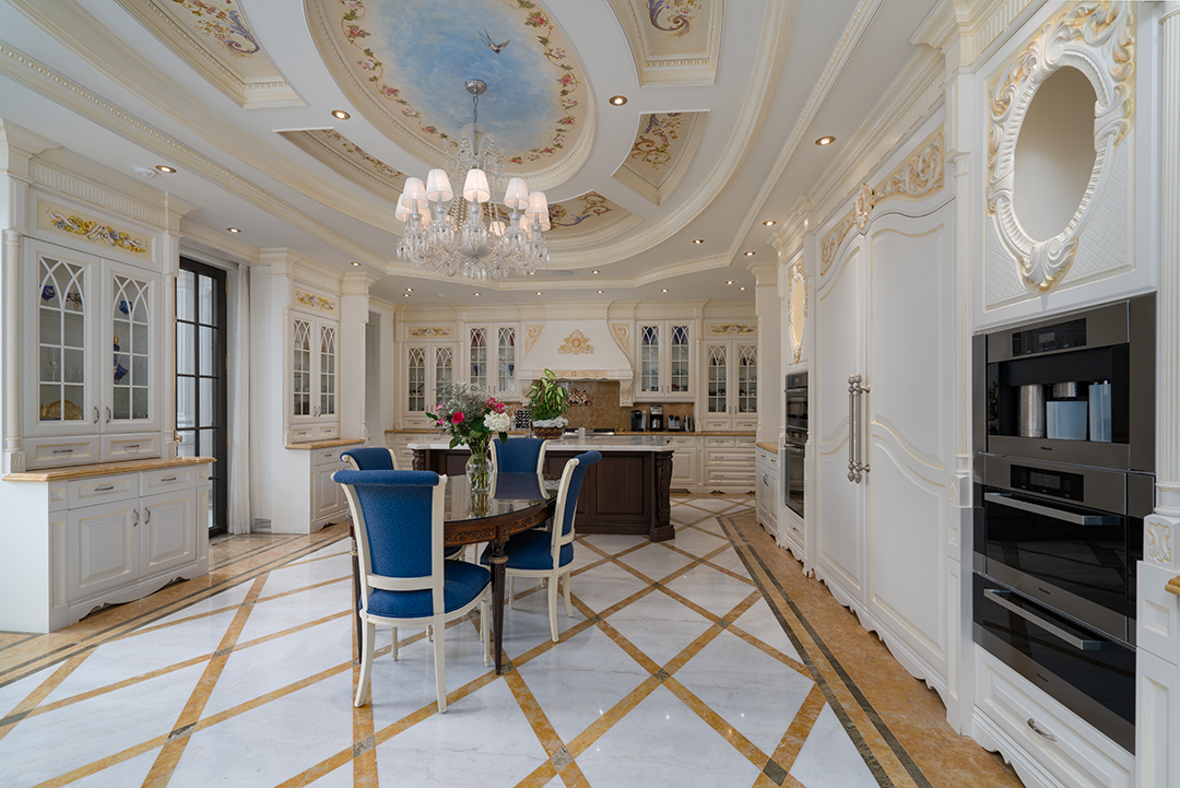 Gilded Mansion That Starred In The Schitts Creek Opening Scene Lists In Toronto Kitchen