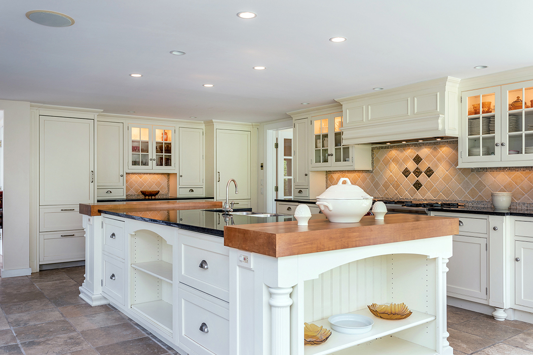 Bright Farmhouse Style Home On 19 Acres In Cornwall Ct Asks 2 2m Kitchen