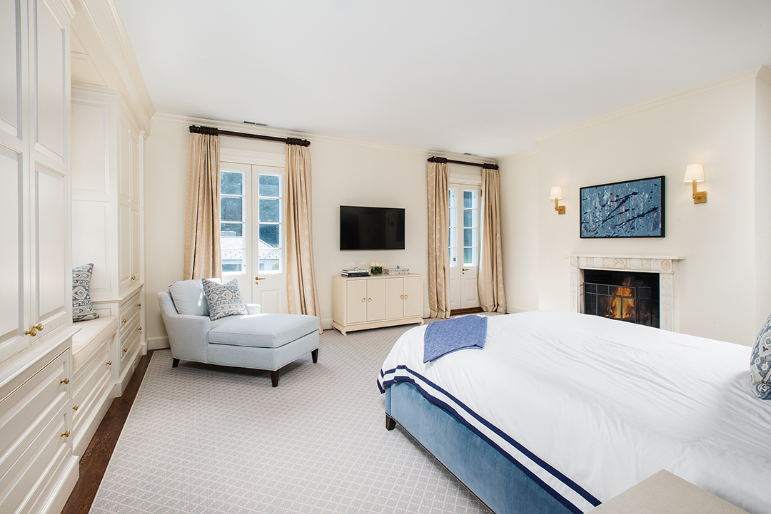 A Circa 1934 Greenwich Mansion Built By Mott Schmidt Lists For The First Time In 20 Years Bedroom B