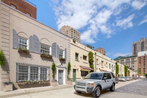 Washington Mews Carriage House Townhouse Exterior