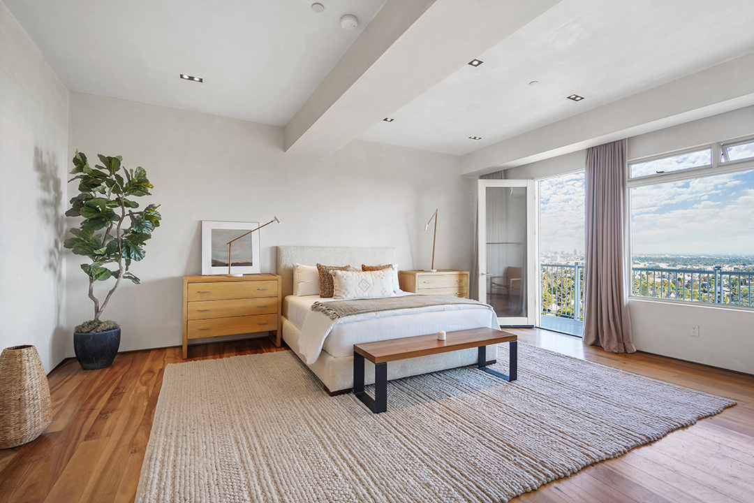 Kanye Wests Former Hollywood Hills Home With Minimalist Vibes Is Up For Sale Bedroom