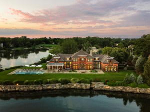 A Masterful Waterfront Modern In Mamaroneck Hits The Market Asking 9 2m Aerial C