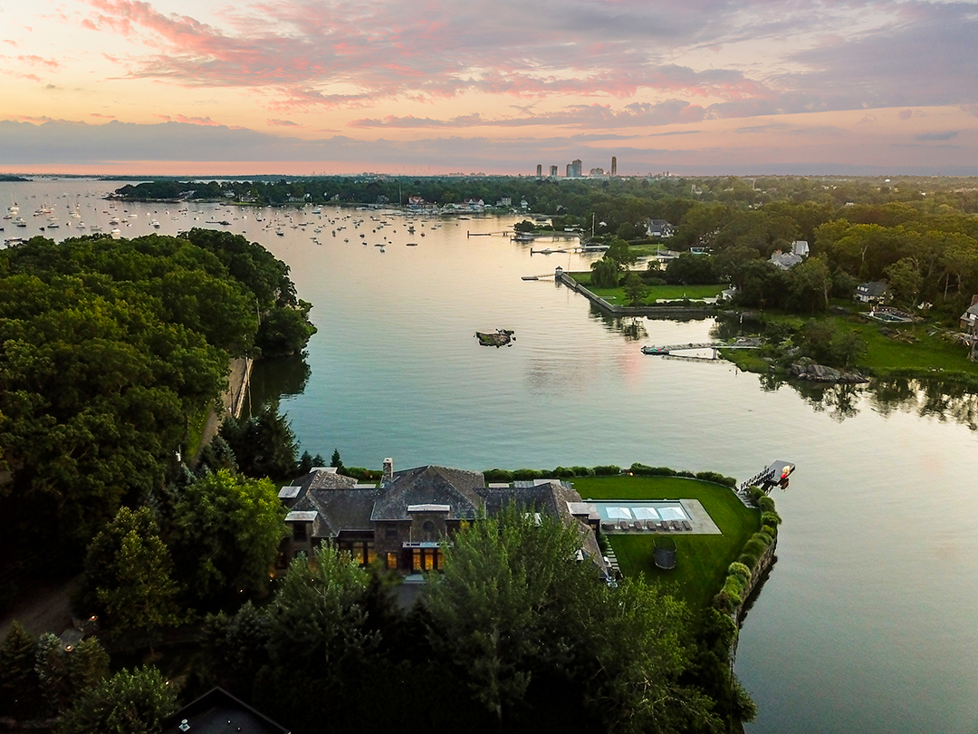 A Masterful Waterfront Modern In Mamaroneck Hits The Market Asking 9 2m Aerial