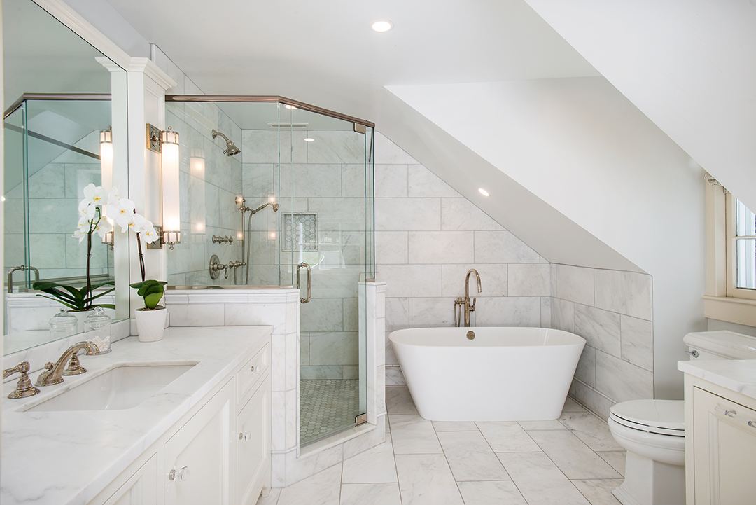 A Circa 1934 Greenwich Mansion Built By Mott Schmidt Lists For The First Time In 20 Years Bathroom