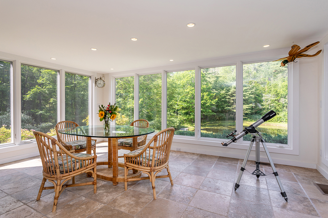 Bright Farmhouse Style Home On 19 Acres In Cornwall Ct Asks 2 2m Breakfast Nook