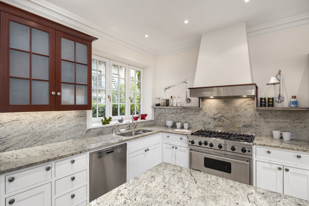 Washington Mews Carriage House Townhouse Kitchen