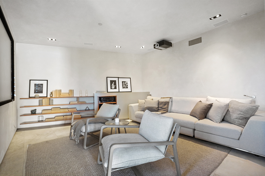 Kanye Wests Former Hollywood Hills Home With Minimalist Vibes Is Up For Sale Media