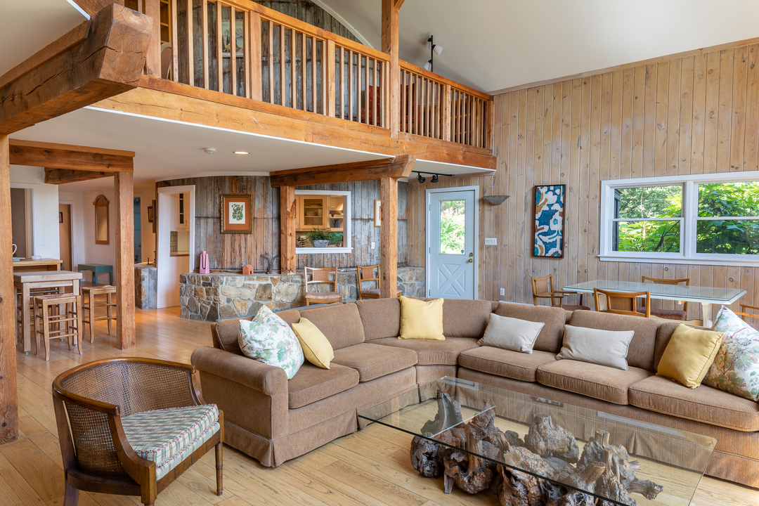 Sharon Ct Artists Home Living Room