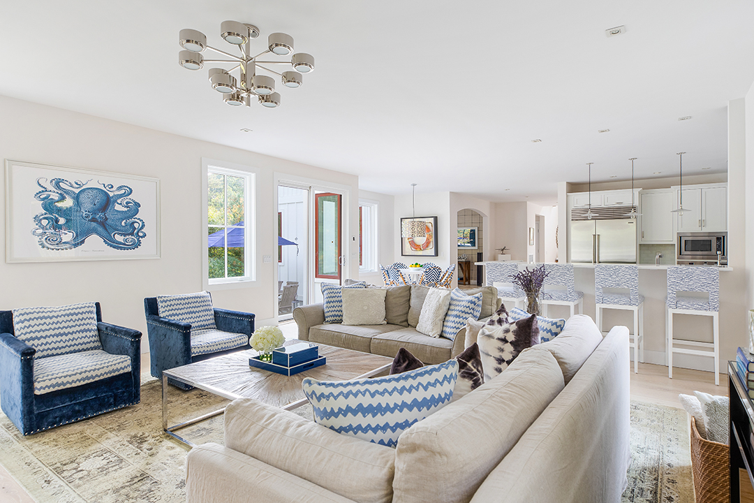 Peloton Founder And Ceo Lists Farmhouse Style East Hampton Home For 4 5m 12 Koala Ln East Hampton Josh Goetz Photography 45