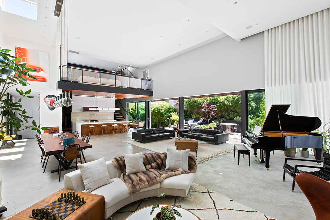 Red Hook Modern Home For Sale Great Room