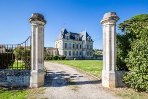 Tis The Season For Red Wine And This Vineyard In Bordeaux France Wants 14m B