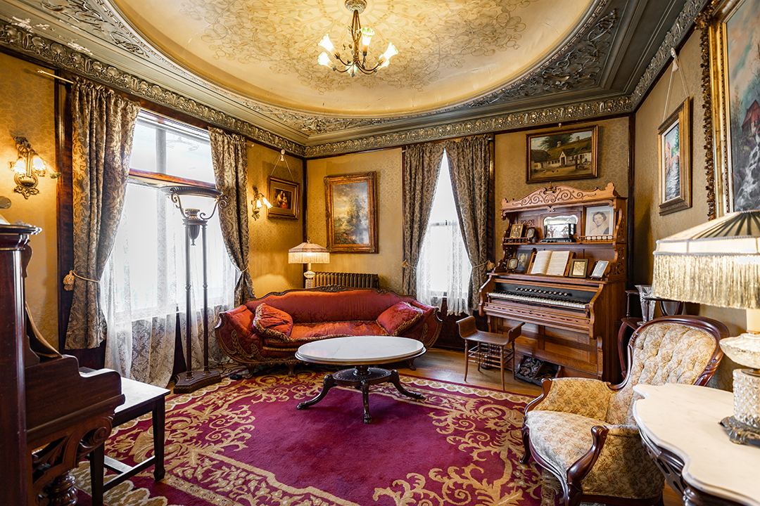8 Fully Furnished Historic Mansions In Michigan Can Be Yours For 3 5m 17 Of 93