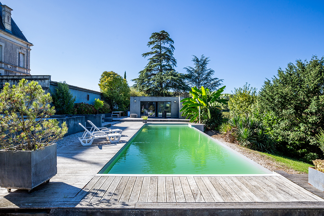 Tis The Season For Red Wine And This Vineyard In Bordeaux France Wants 14m D