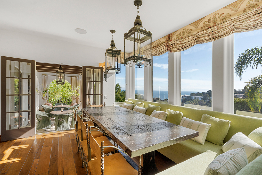 Hilary Swank Seeks 10 5m For Her Hacienda Style Pacific Palisades Home Breakfast Nook