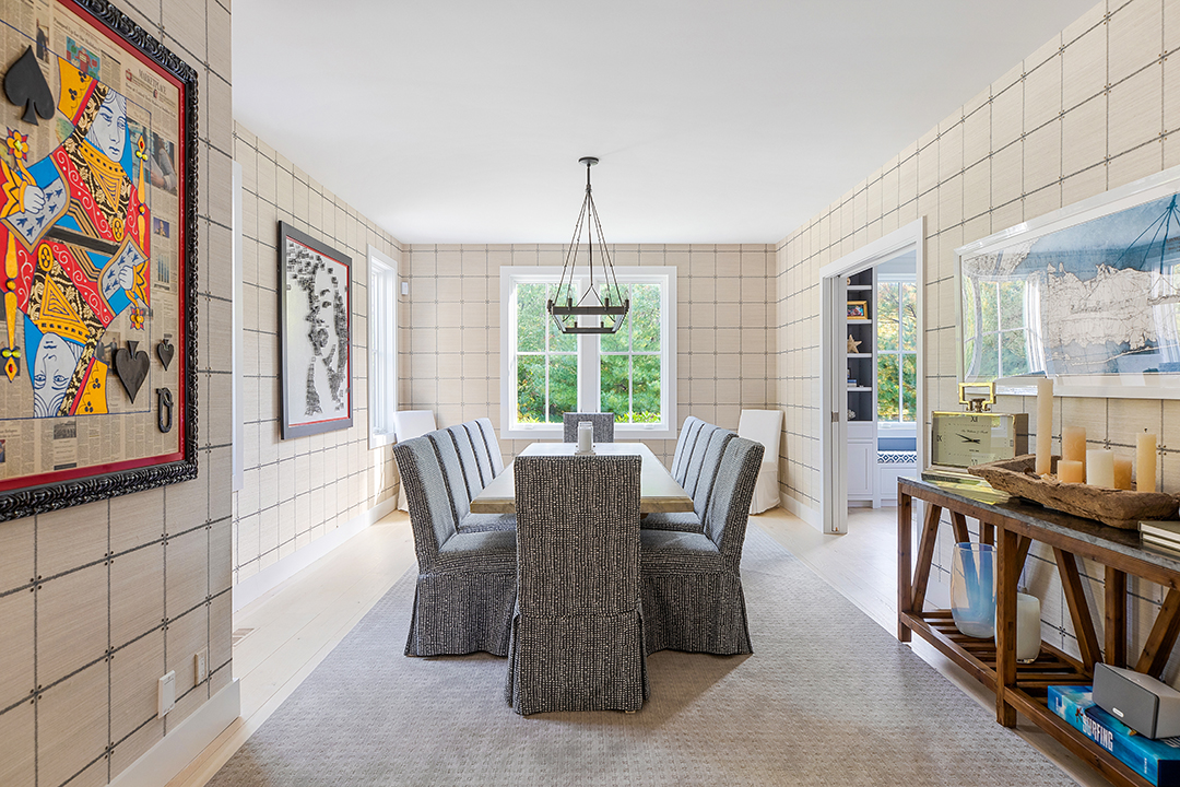 Peloton Founder And Ceo Lists Farmhouse Style East Hampton Home For 4 5m 12 Koala Ln East Hampton Josh Goetz Photography 33