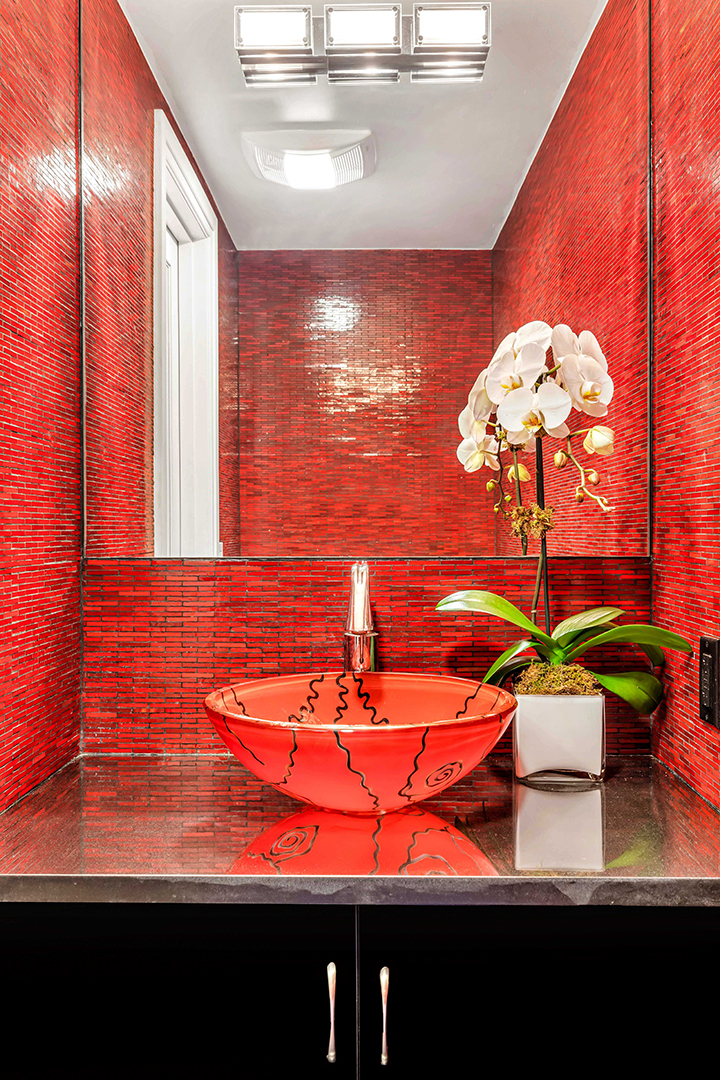 Upper East Side Townhouse Steeped In Entertainment History Looks For Its Next Act Red Bathroom