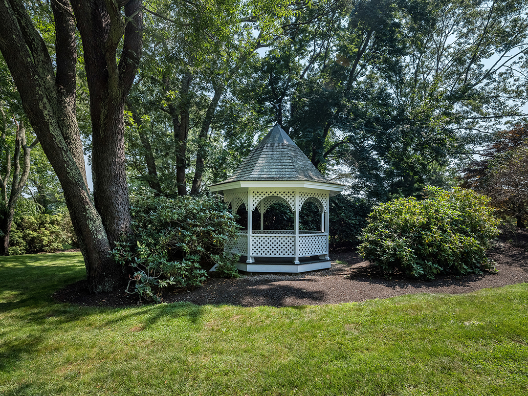 Old Lyme Estate Pergola