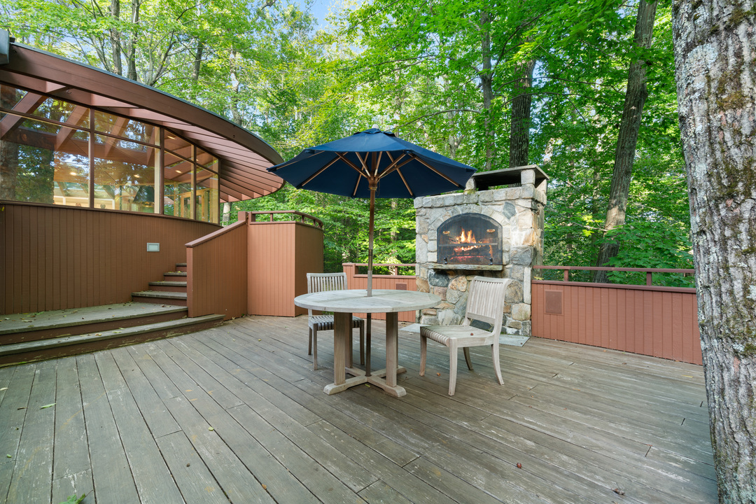 Washington Connecticut Woodland Contemporary Outdoor Fireplace