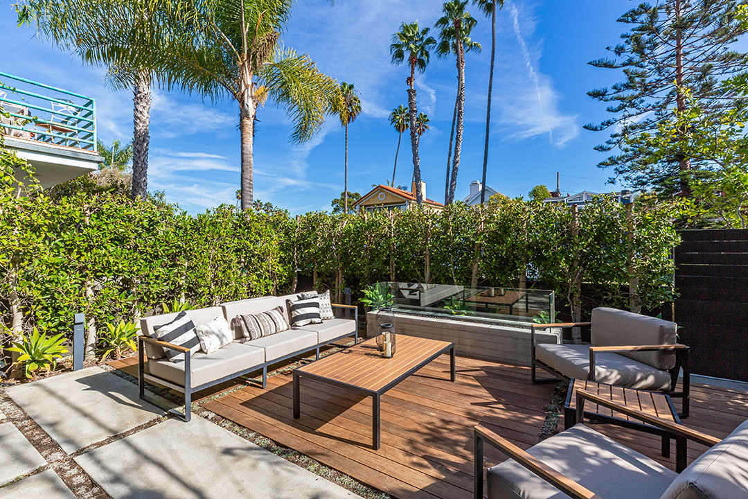 Modern Retreat On Californias Famed Venice Canals Hits The Market Asking 6 45m Outdoor