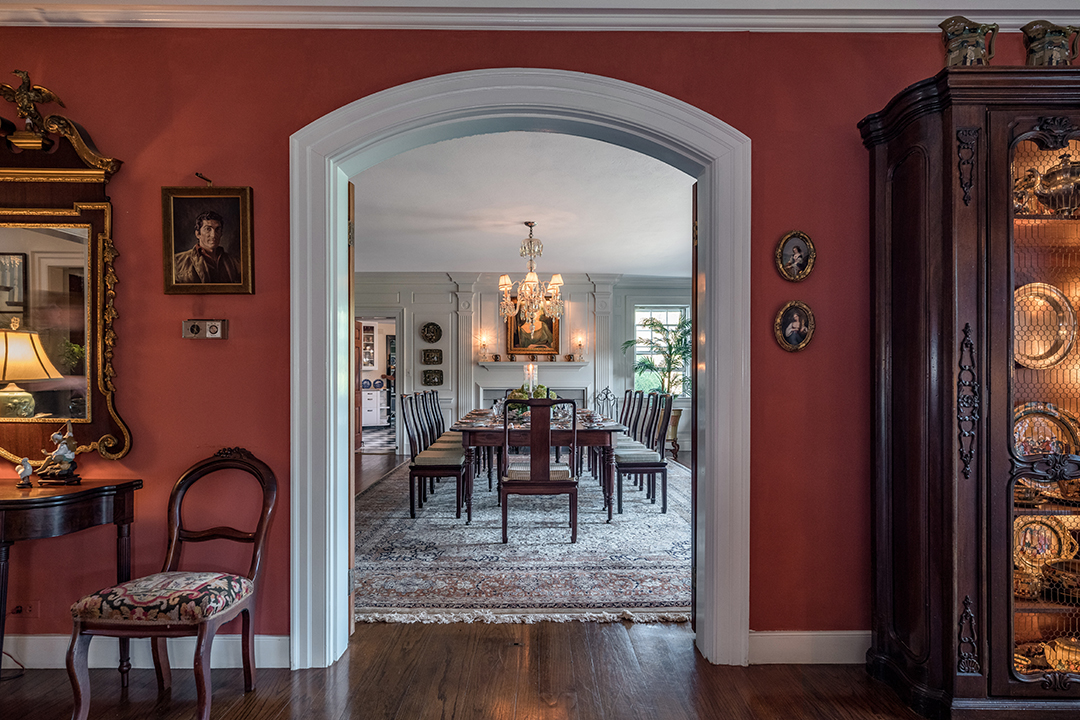 Late And Legendary Tenor Sergio Franchis Stonington Ct Estate Hits The Market Dining B