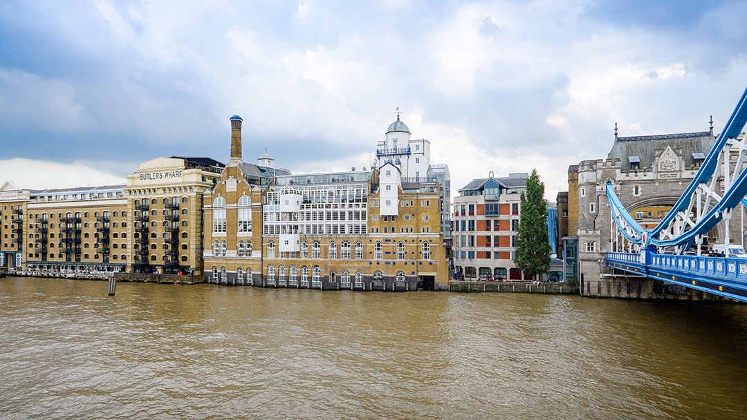 Tour A 12m London Pad With Its Own Bridge Inside And Unparalleled Tower Bridge Views Exterior Water