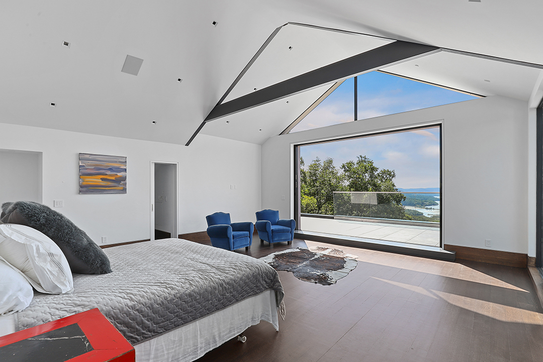 Modern Home Floating Over The Hudson Valley Hits The Market For 6 25m Bedroom