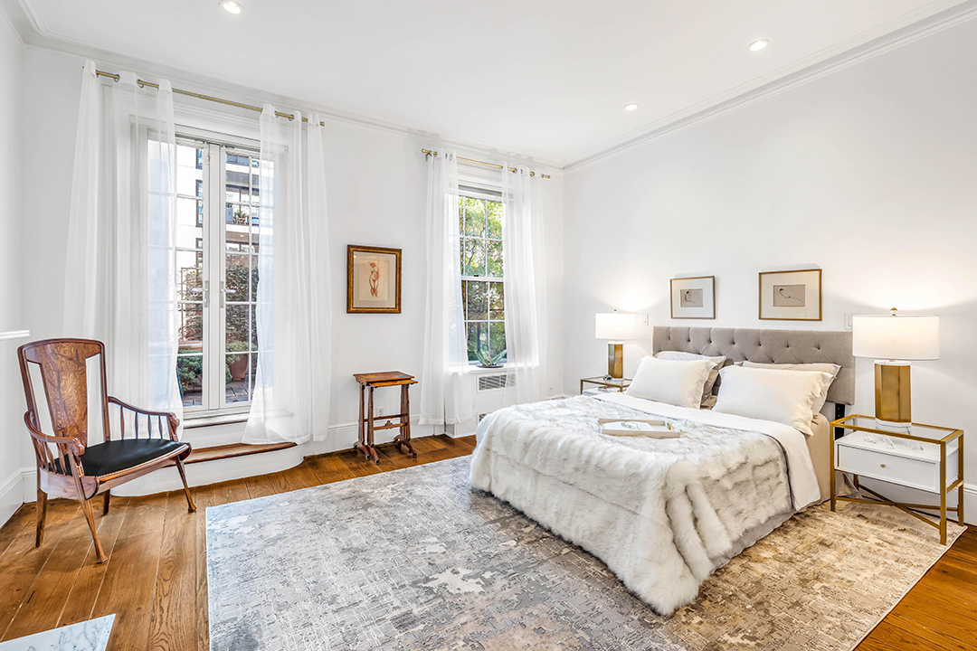 Upper East Side Townhouse Steeped In Entertainment History Looks For Its Next Act Bedroom