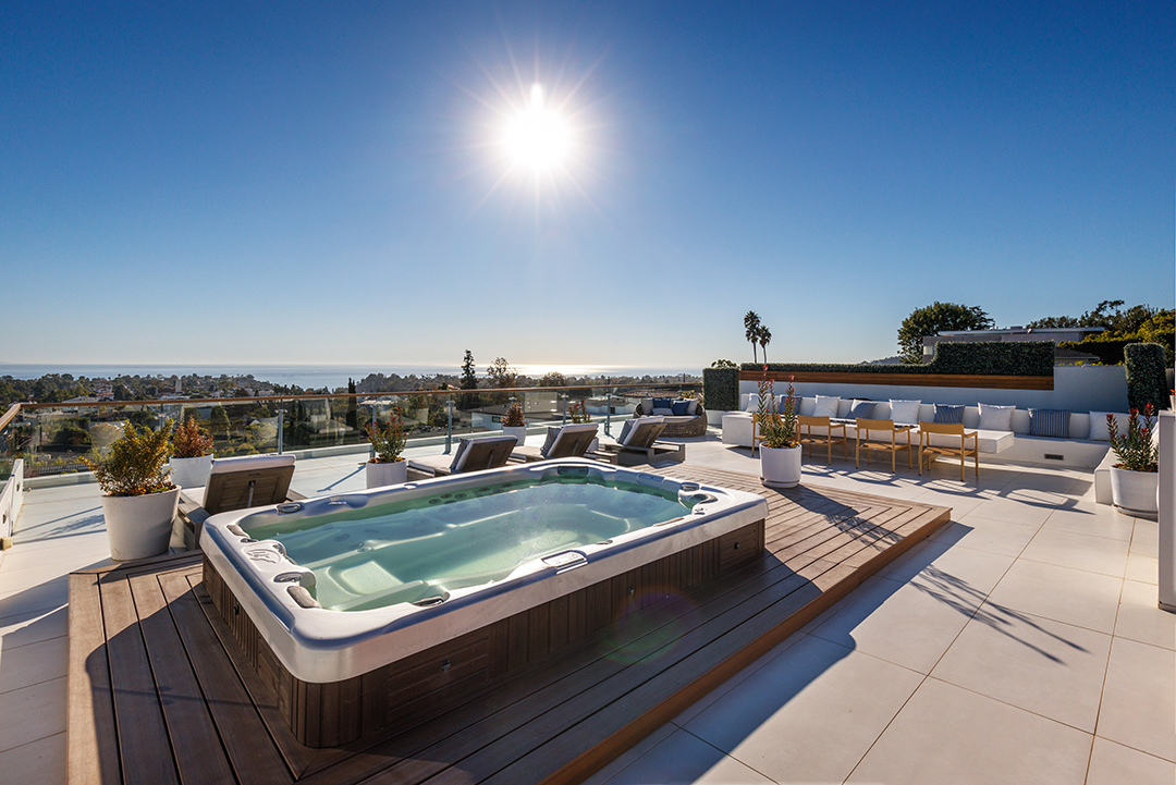 Tyra Banks Lists Pacific Palisades Home Roof Hot Tub