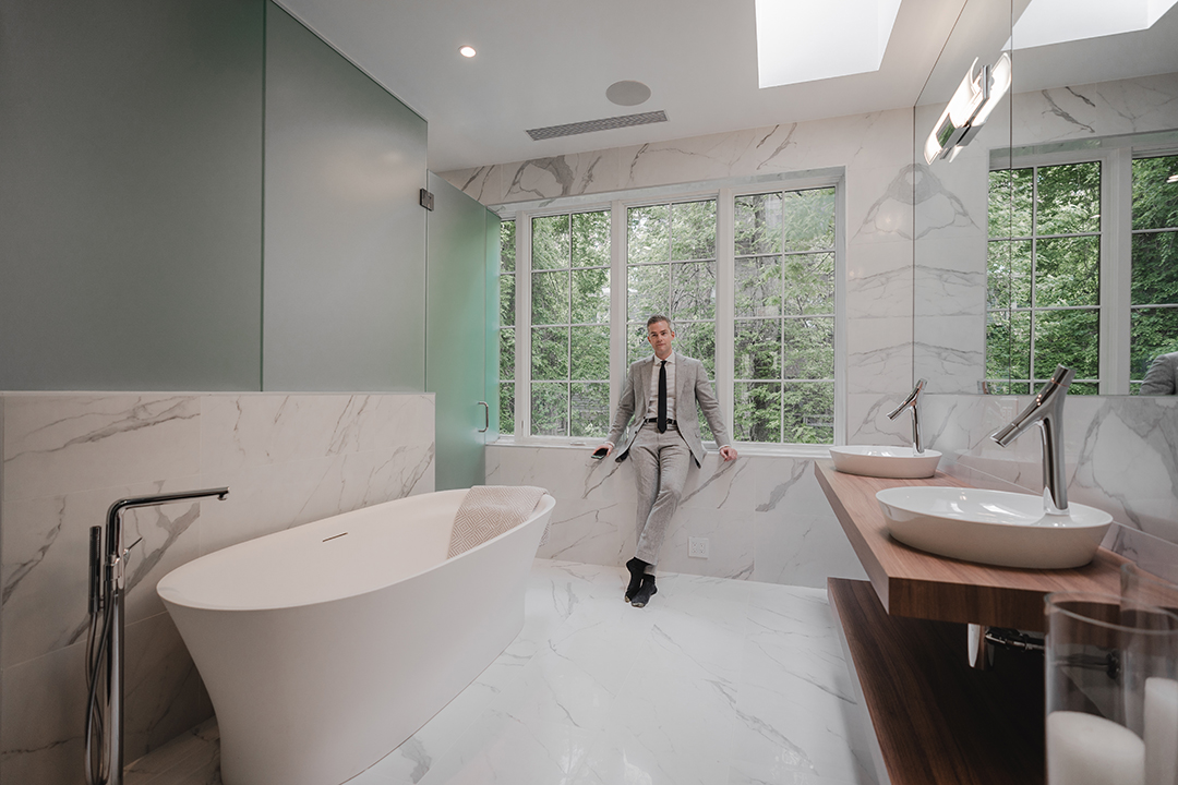 Get To Know Celebrity Broker Ryan Serhant Portrait D