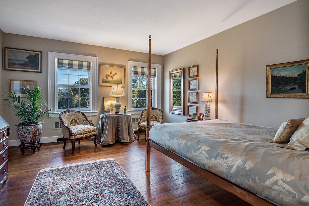 Late And Legendary Tenor Sergio Franchis Stonington Ct Estate Hits The Market Bedroom B