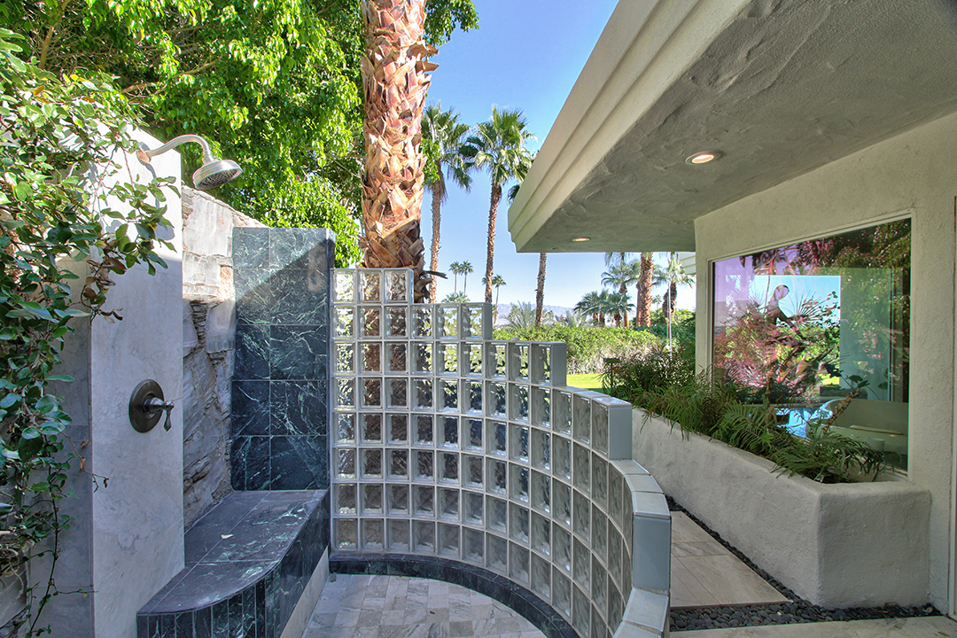 Bing Crosbys Former Palm Springs Home Lists For 4 5m 79 Outdoor Shower