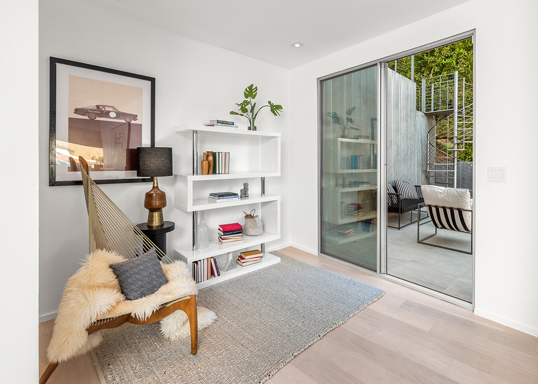 Former Nfl Player Emmanuel Ancho Buys Sunset Strip Modern Mansion Sitting Area