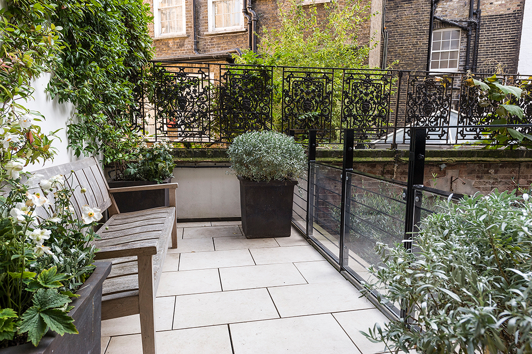 4 Buckingham Place Balcony