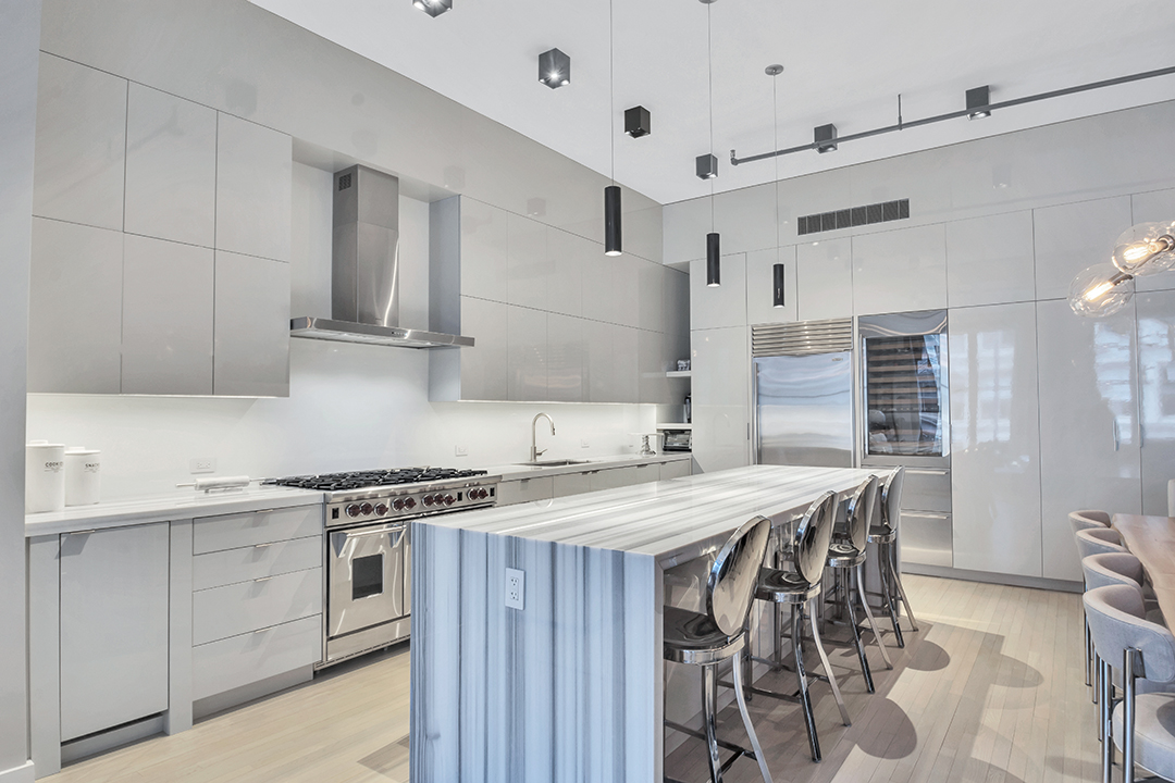 Bethenny Frankel Lists Her Glamorously Revamped Full Floor Soho Loft 476 Broadway 003