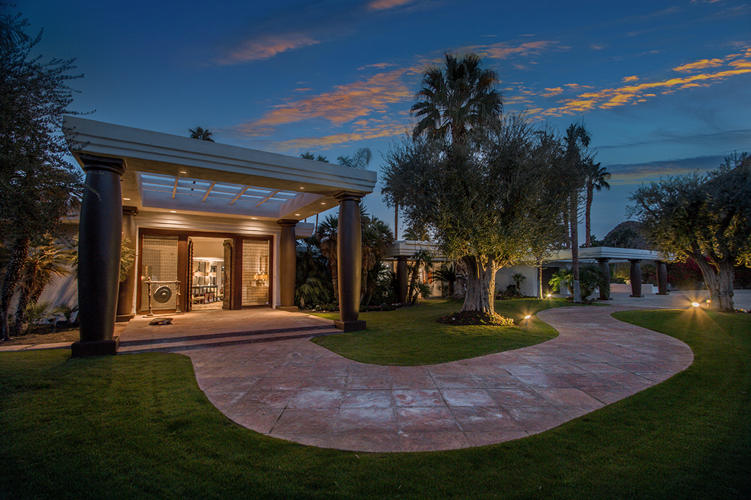 Bing Crosbys Former Palm Springs Home Lists For 4 5m 5 Front Twilight