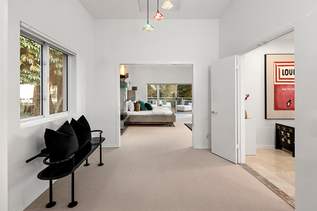 Look Inside A Retired Ar Execs 3m Hollywood Hills Home Full Of 80s Flair 1554ndoheny Print 28