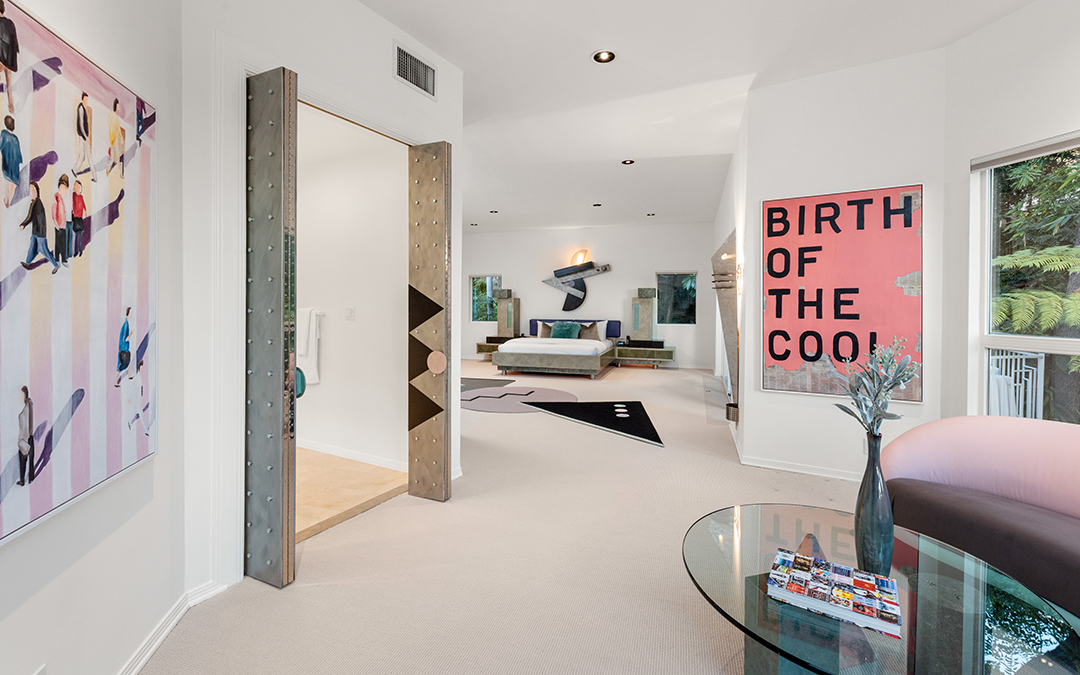Look Inside A Retired Ar Execs 3m Hollywood Hills Home Full Of 80s Flair 1554ndoheny Print 38