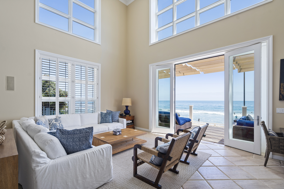 Modern Family Steve Levitan Sells Malibu Mansion 7