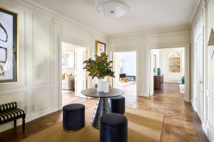 This 6m Park Avenue Apartment Steps From Central Park Exudes Sophistication Foyer