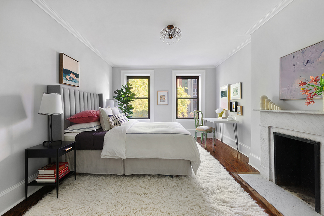 Murray Hill Townhouse Bedroom And Fireplace
