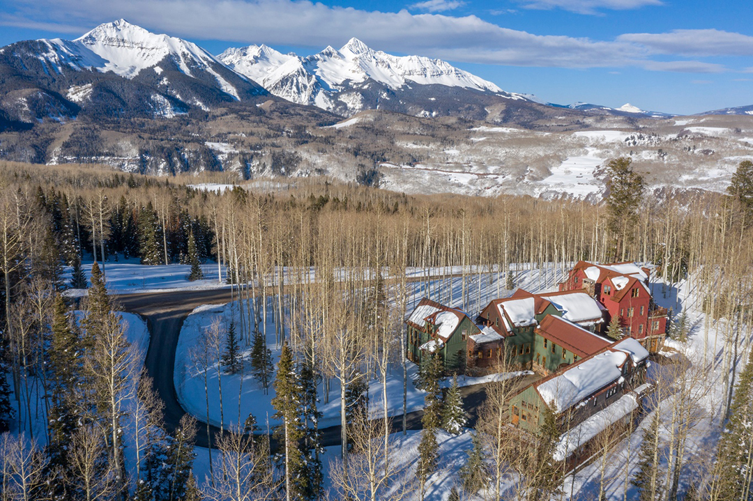 Jerry Seinfeld Finds A Buyer For His 26 Acre Telluride Retreat Droneexteriorsunshinewilson