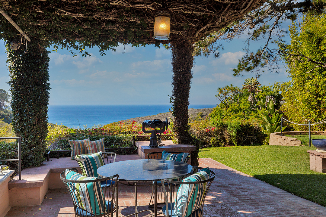 Walter Munk La Jolla California Oceanfront Home Pergola