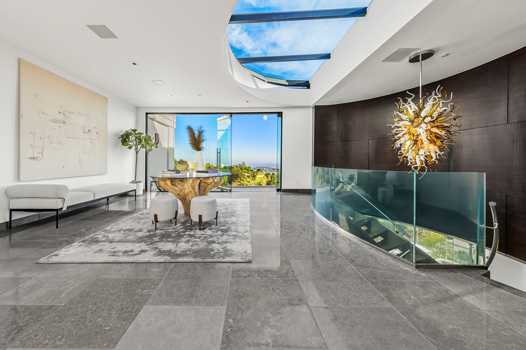 Diddy Former Beverly Hills Bachelor Pad Foyer