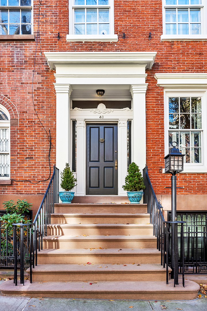 Three Townhouses In The West Village List Together For 46 5m Door B