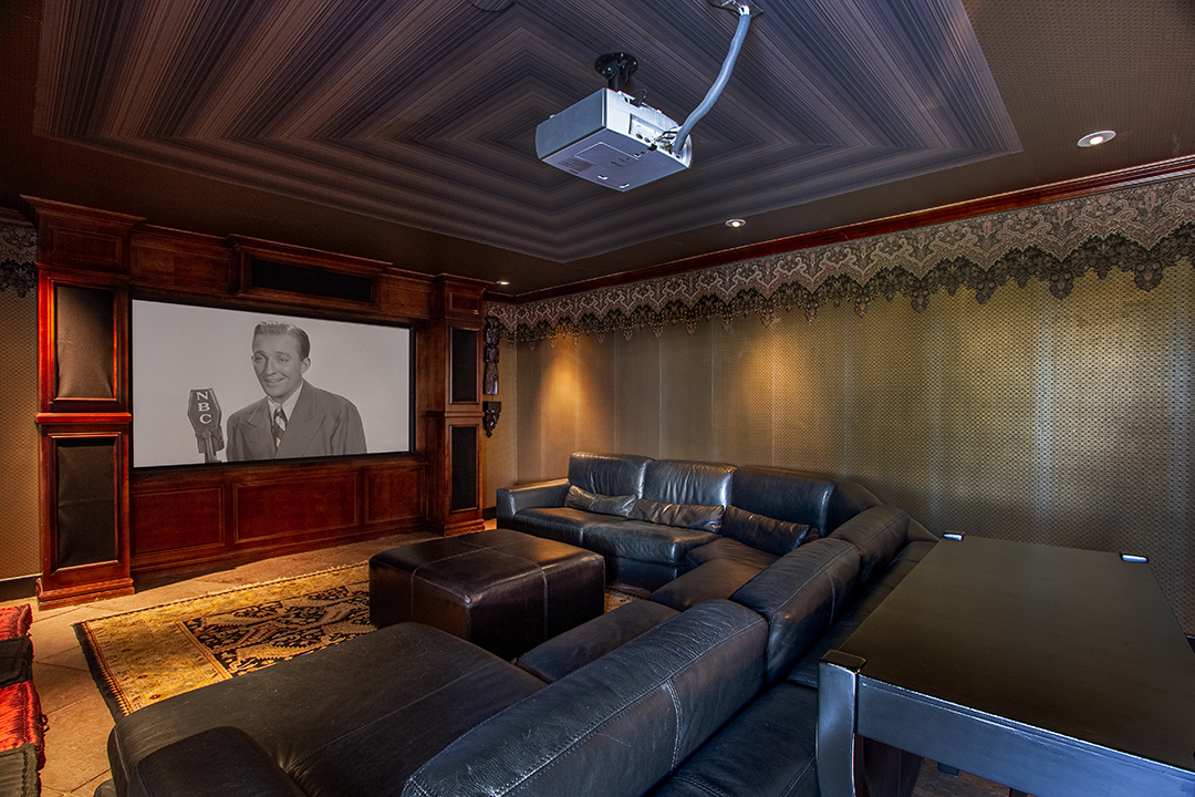 Bing Crosbys Former Palm Springs Home Lists For 4 5m 48 Theater