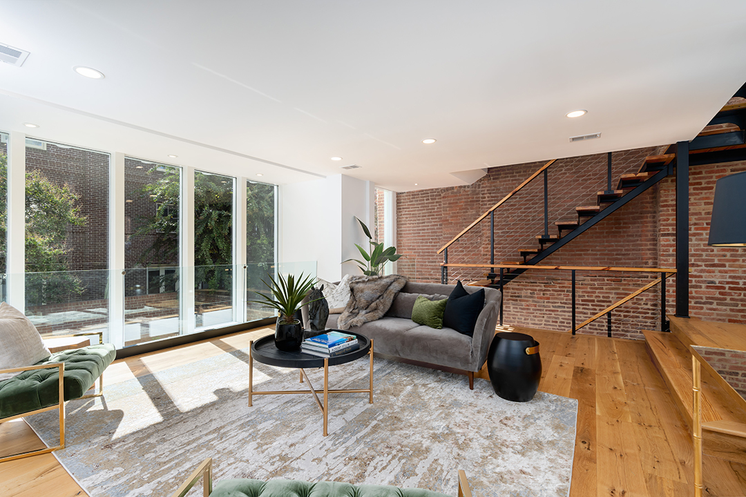 Julia Childs Dc Home That She Fondly Referred To As Her Little Jewel Asks 3 5m Living Room B