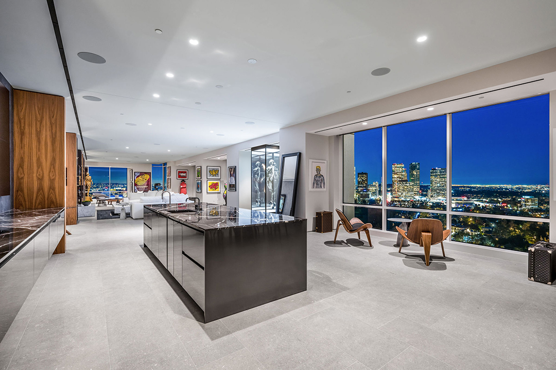 The Weeknds Cool Full Floor La Penthouse Seeks 22 5m Kitchen C