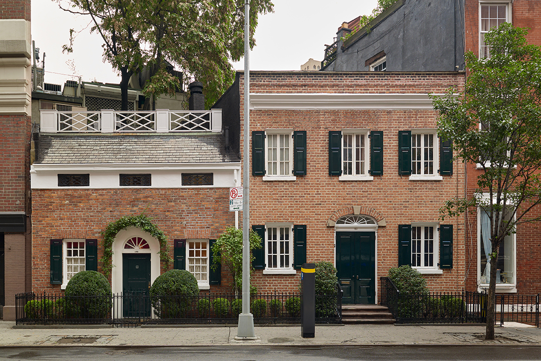 Husband And Wife Architects Anne Fairfax Richard Sammons List Armand Hammers Former Greenwich Village Home Exterior