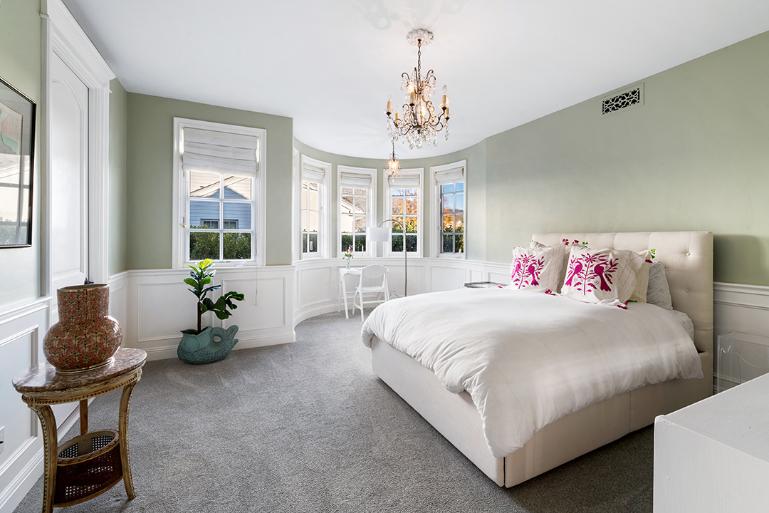 Judd Apatow Leslie Mann Maude Apatow Pacific Palisades Former Home 17